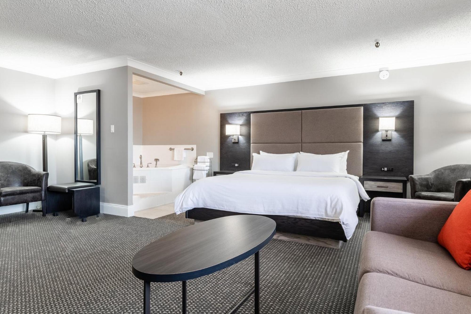 Crowne Plaza Hotel Moncton Downtown By Ihg Exterior foto