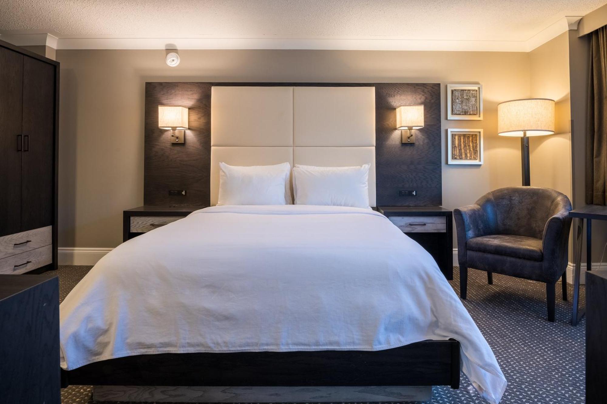 Crowne Plaza Hotel Moncton Downtown By Ihg Exterior foto